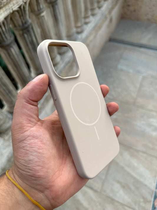 Silicone MagSafe