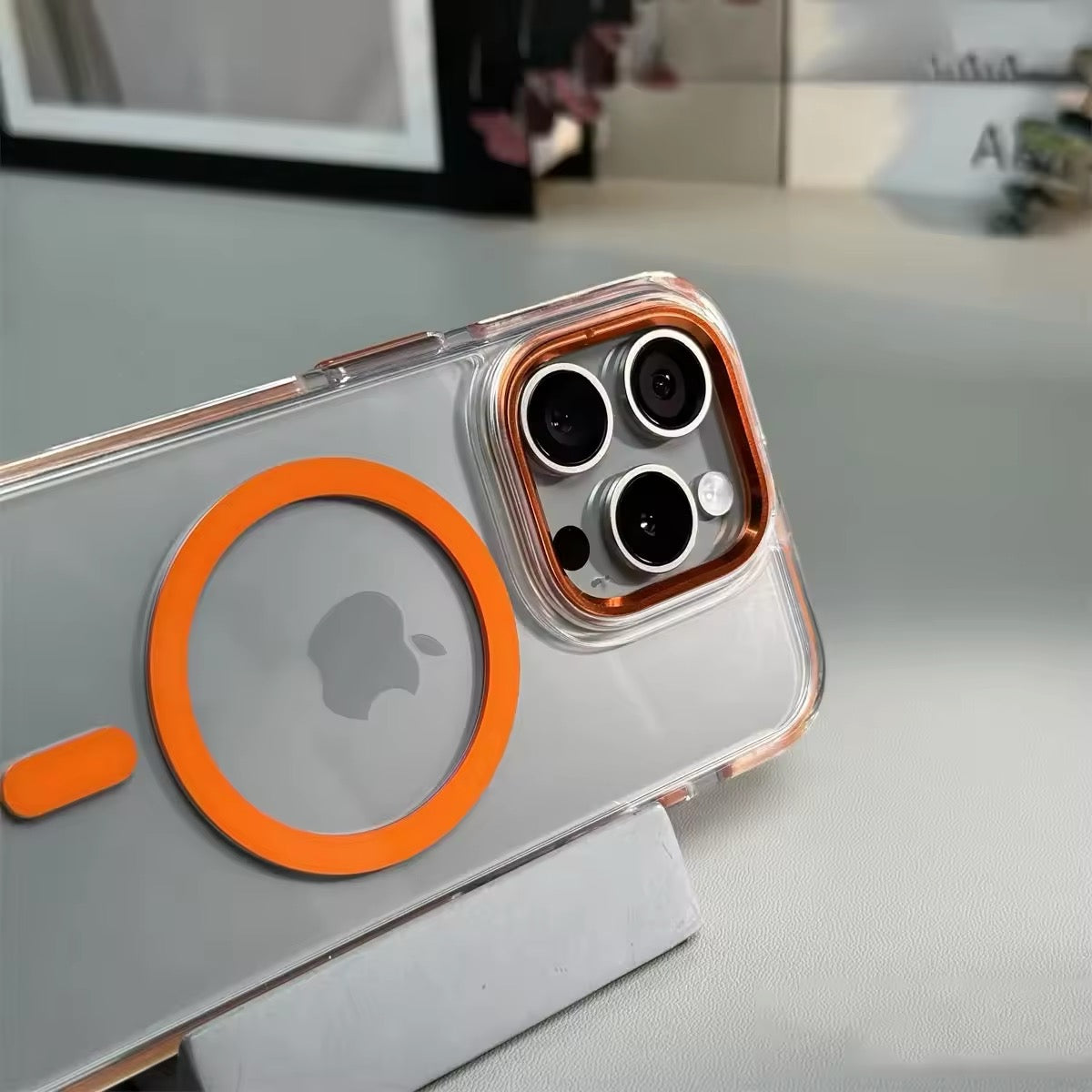 Antichoc MagSafe couleur métal sur les côtés