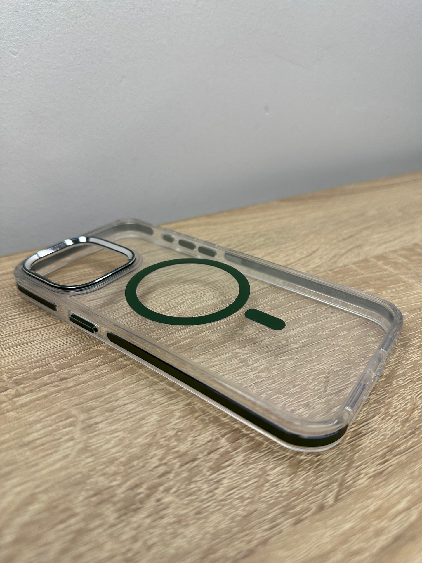 Transparent MagSafe côté métal