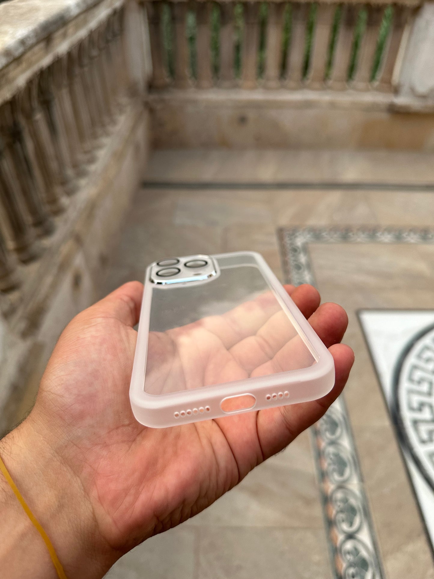 Transparent protection caméra