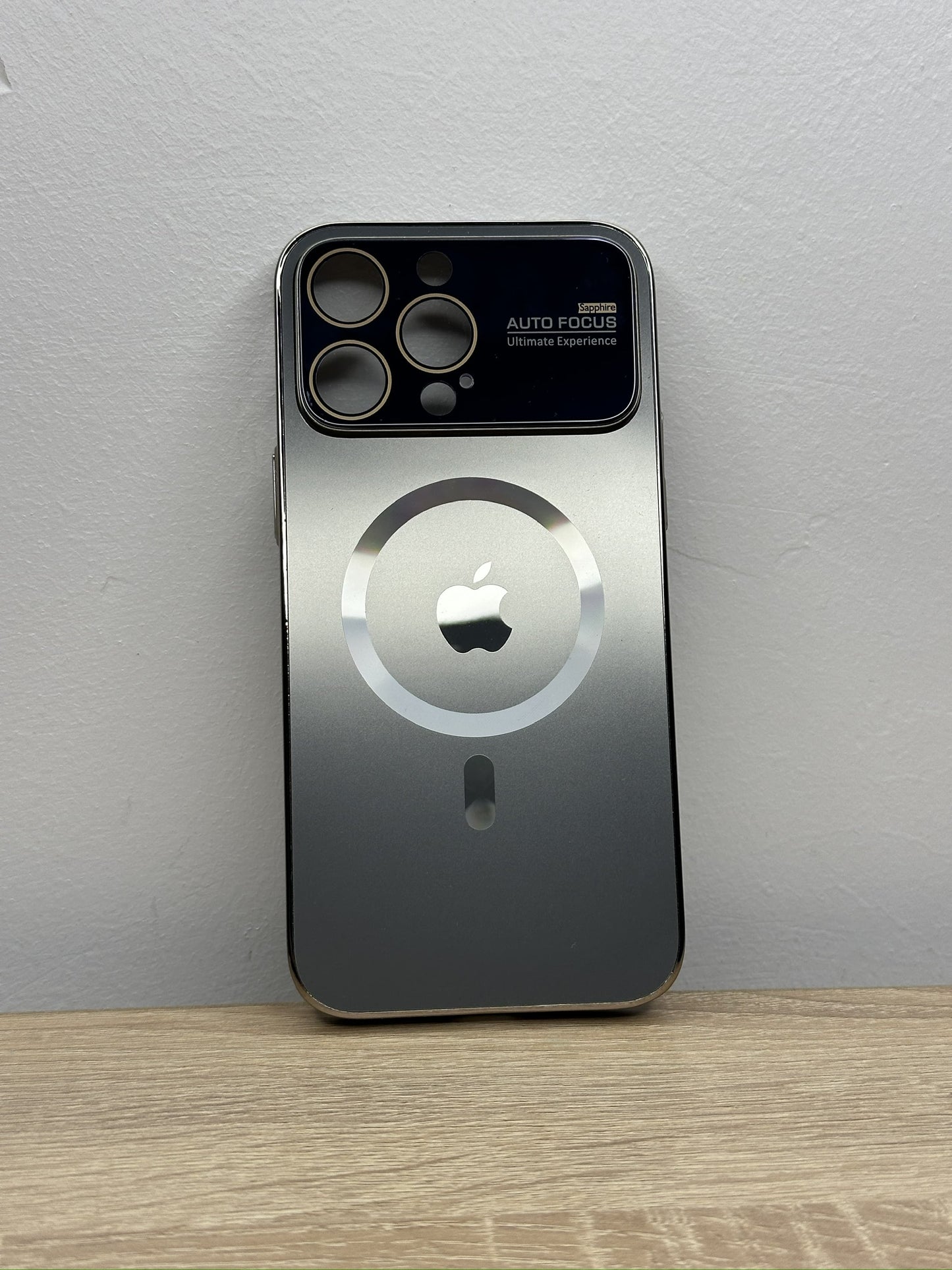 Antichoc auto focus MagSafe