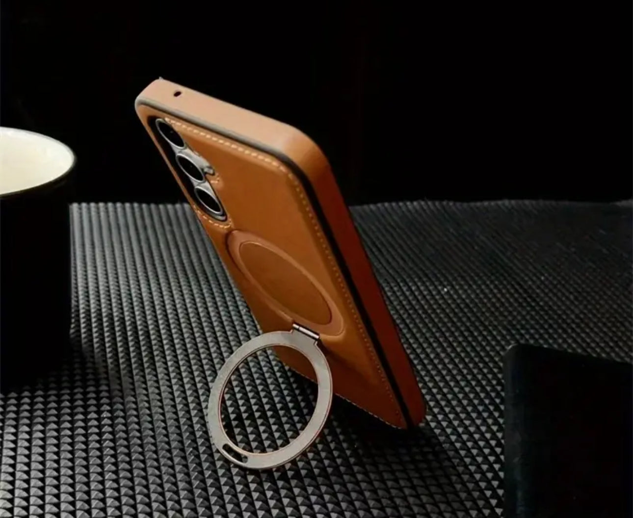 📱 Coque iPhone cuir MagSafe avec support anneau 360°