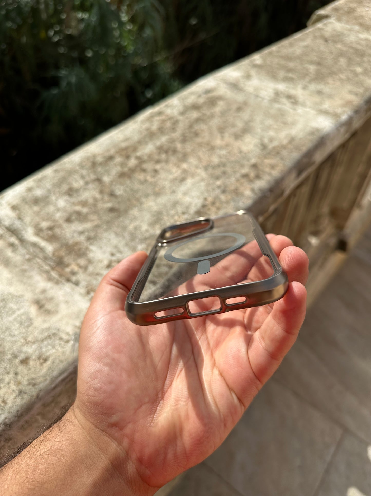 Gear4 MagSafe titanium