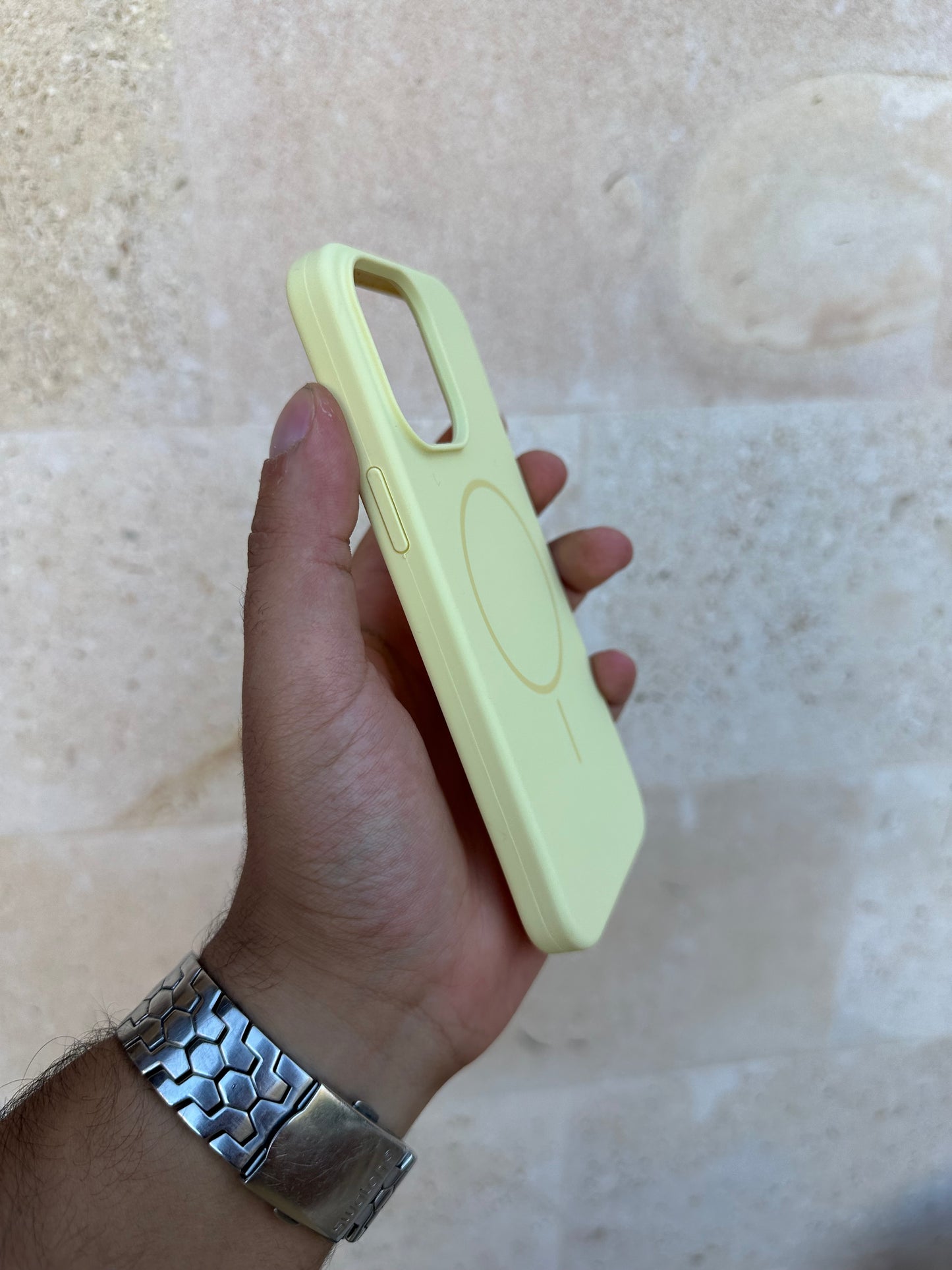 Silicone MagSafe