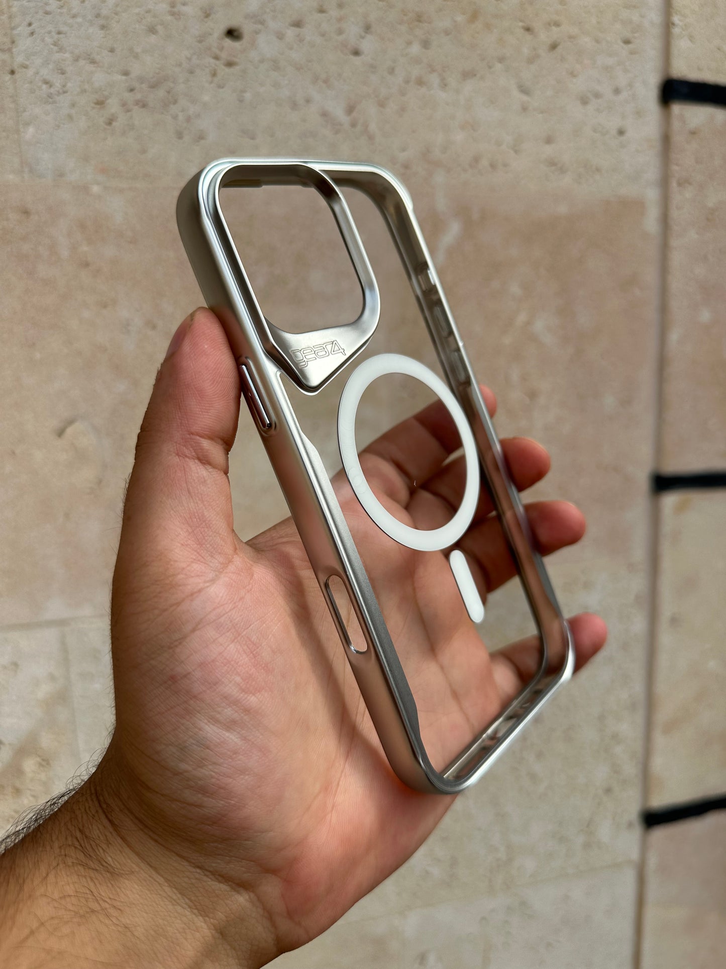 Gear4 MagSafe