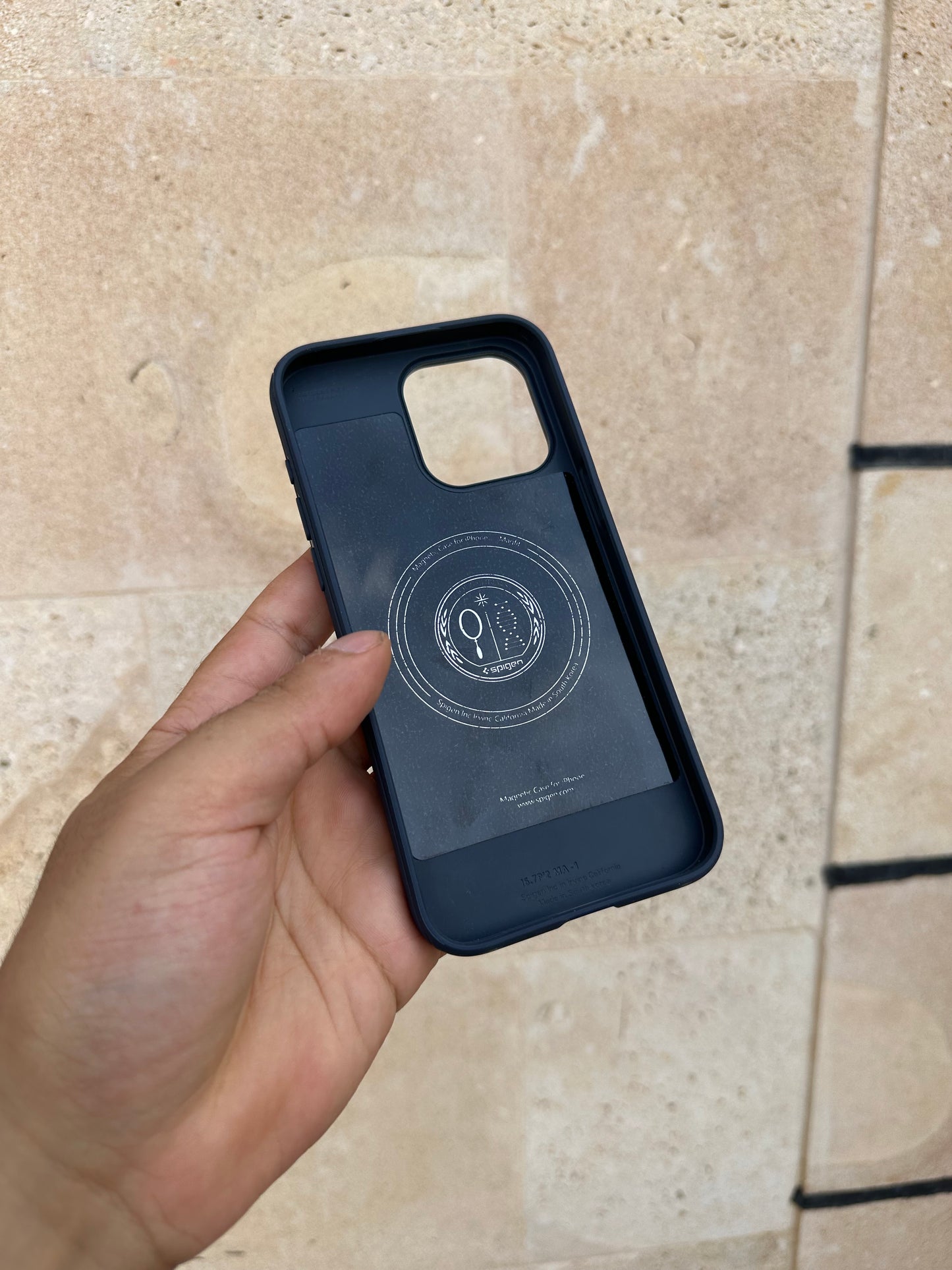 Spigen bleu