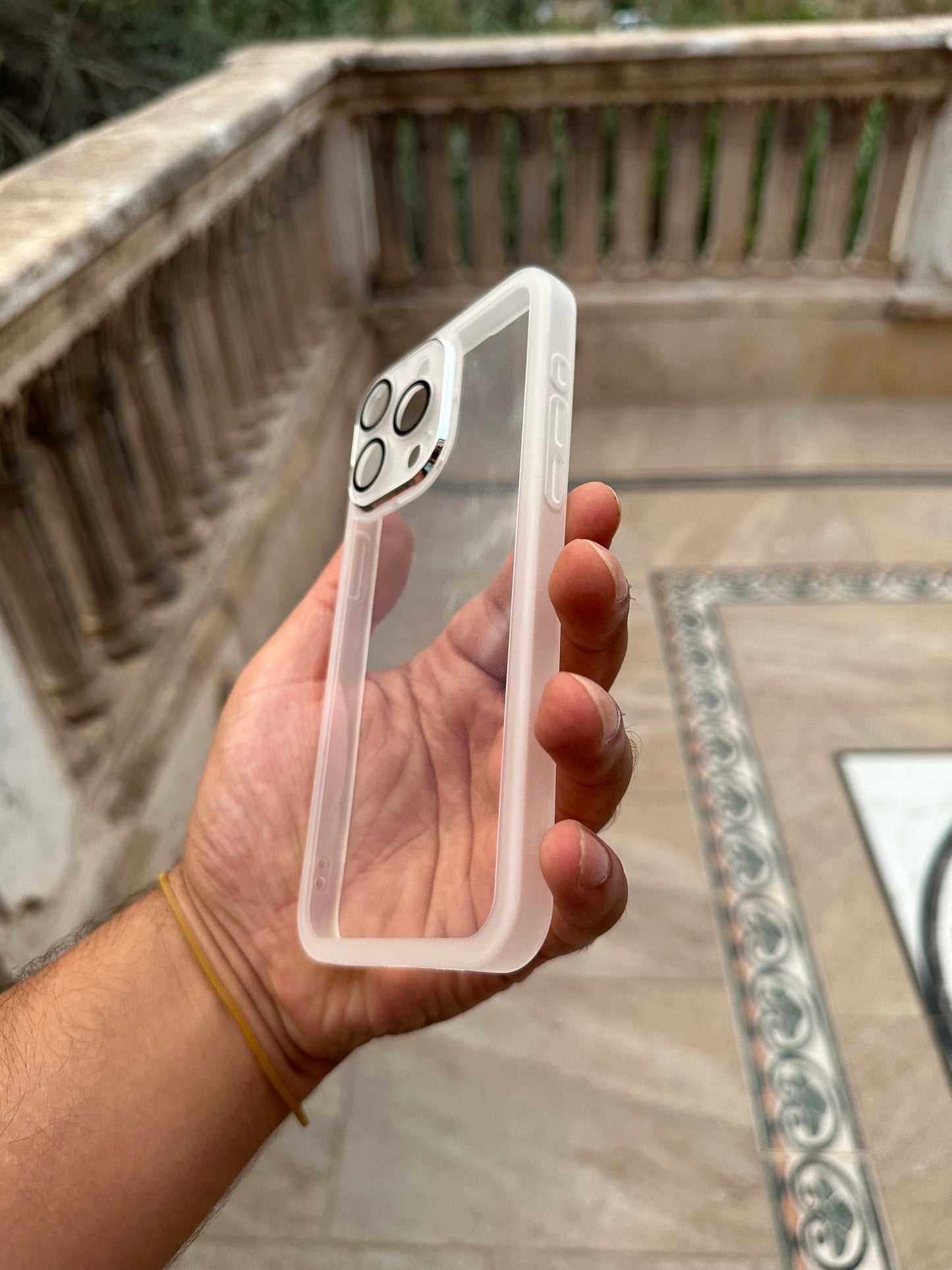 Transparent protection caméra