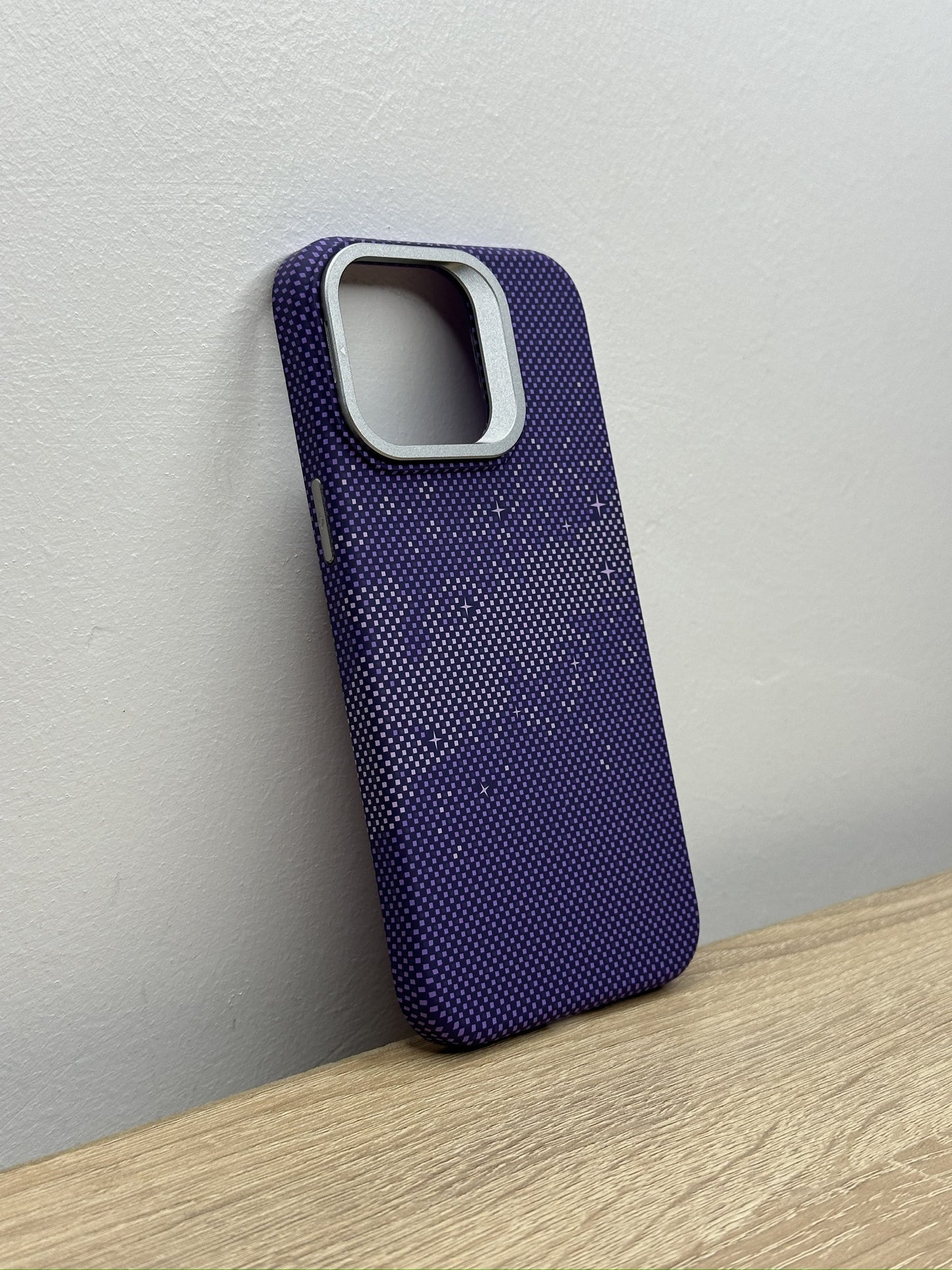 Antichoc carbon MagSafe support