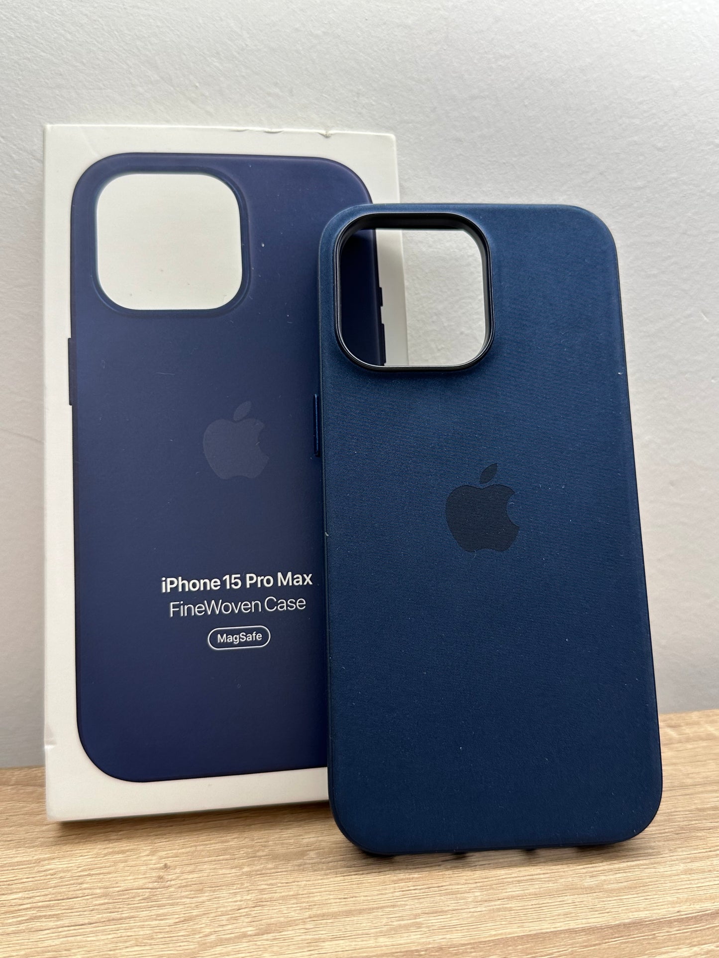 Case Finewoven