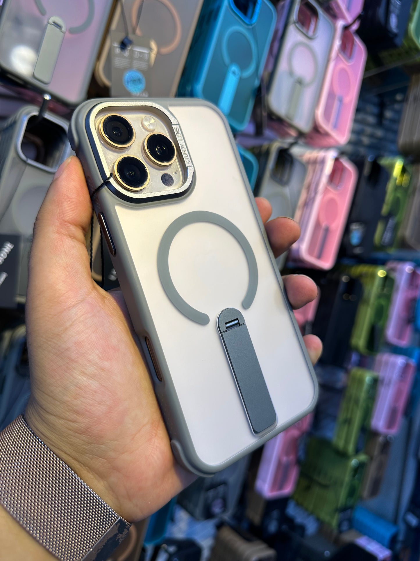 Antichoc original MagSafe support