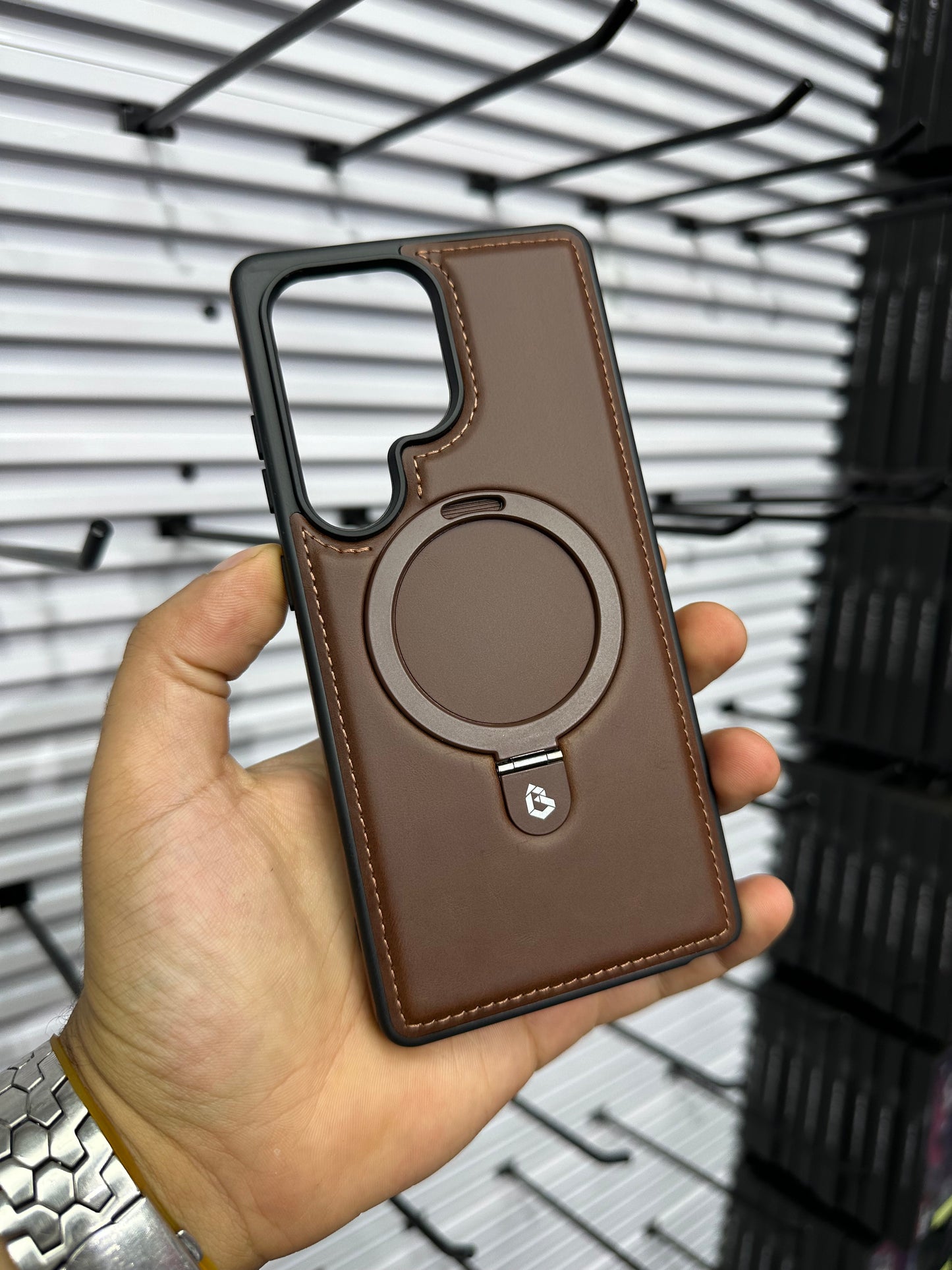 📱 Coque iPhone cuir MagSafe avec support anneau 360°