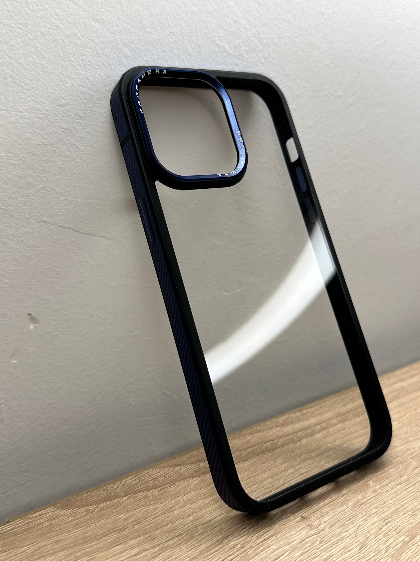 Antichoc transparent côté carbon