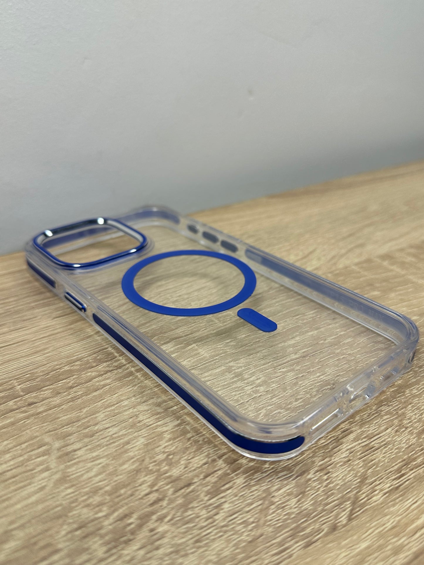 Transparent MagSafe côté métal