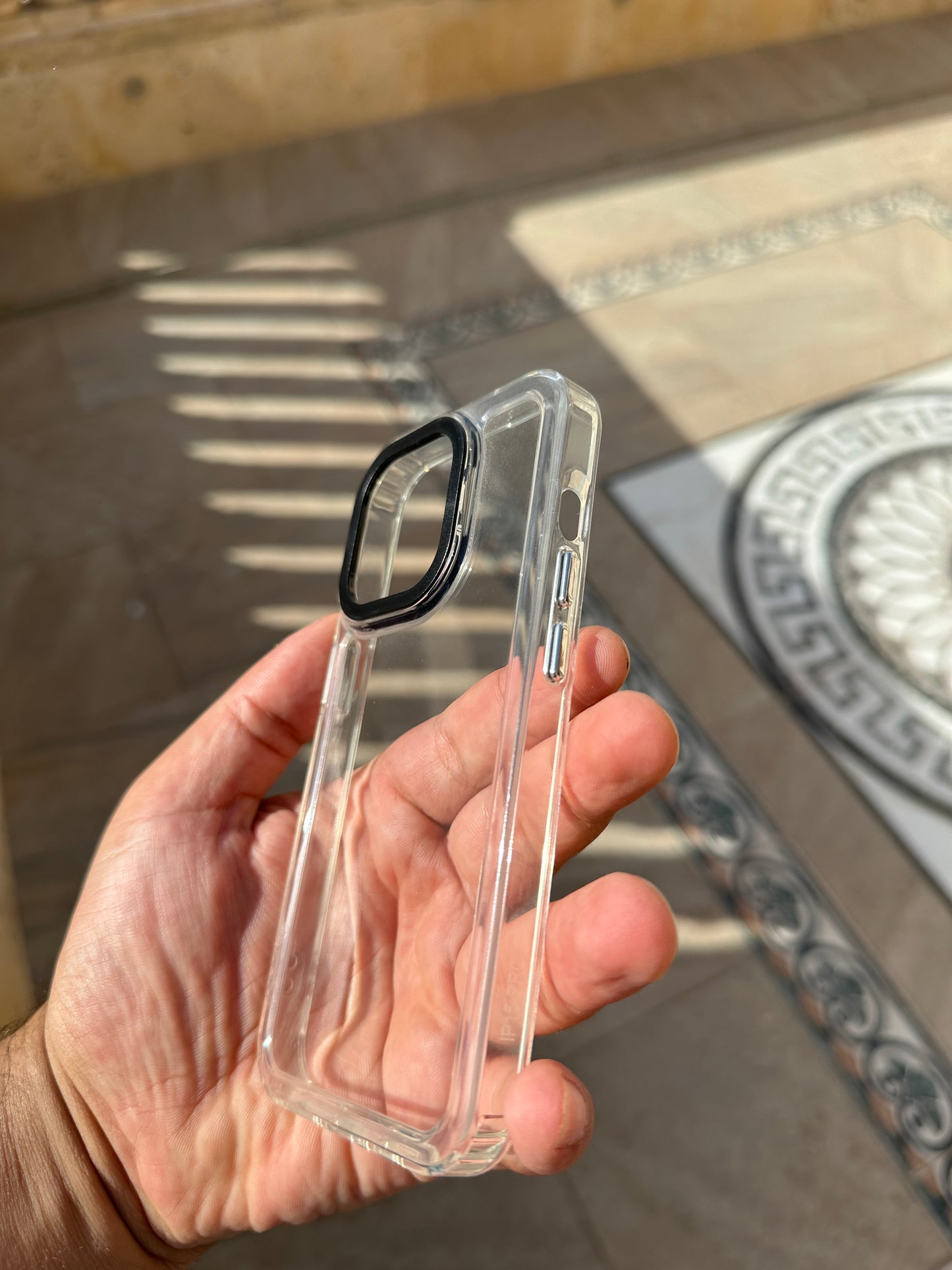 Antichoc transparent