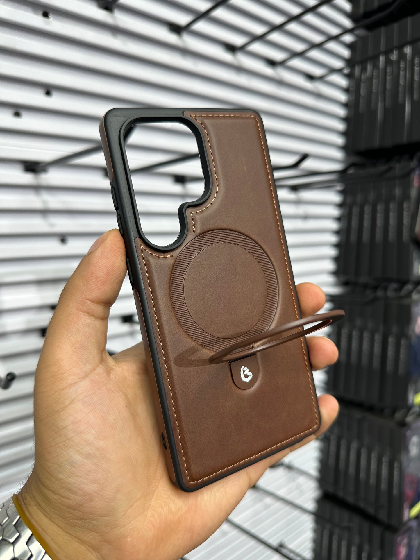 📱 Coque iPhone cuir MagSafe avec support anneau 360°