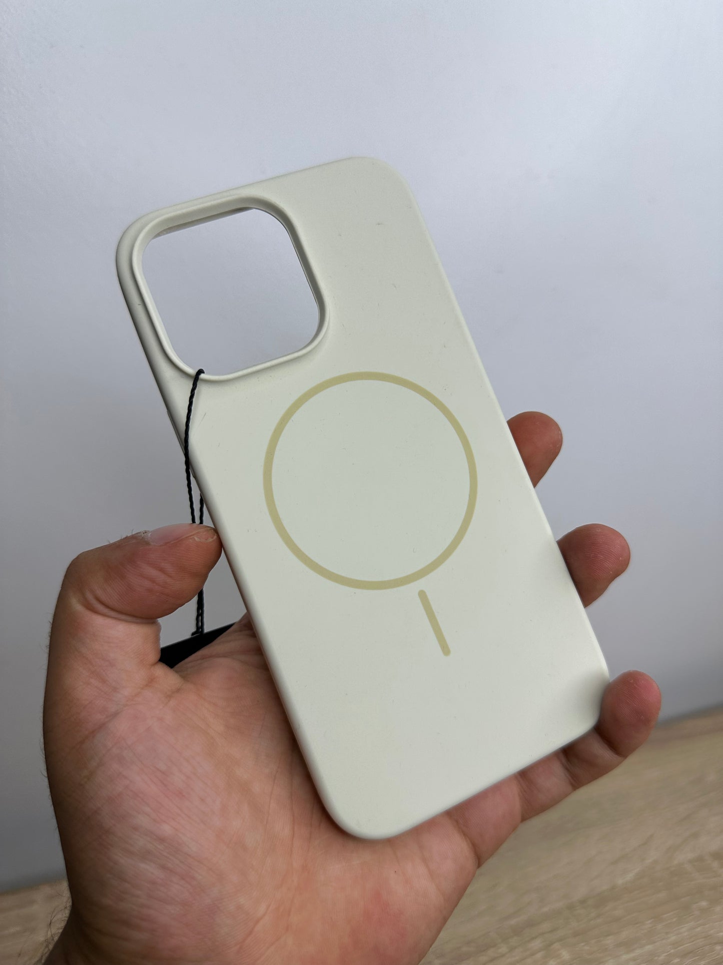 Silicone magsafe