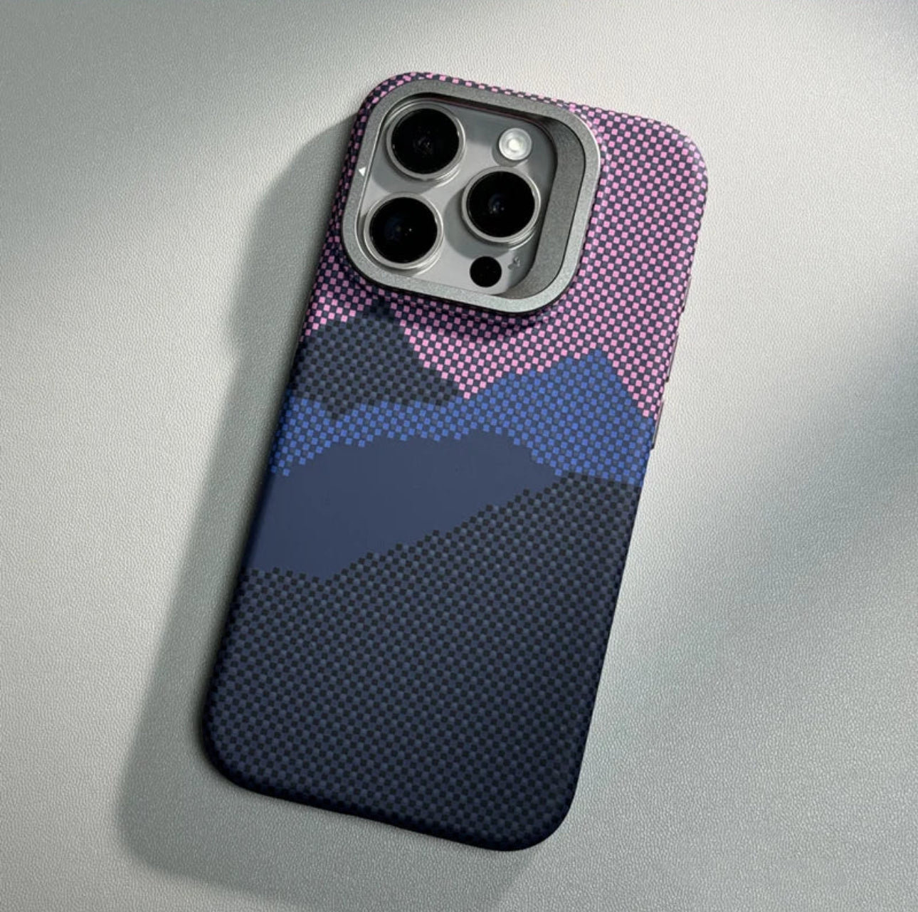 Coque MagSafe avec support d'objectif en alliage, chargement sans fil, Pixels Bergame, coque arrière rigide, iPhone 15 pro max/14Pro Max