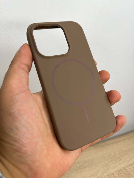 Silicone magsafe