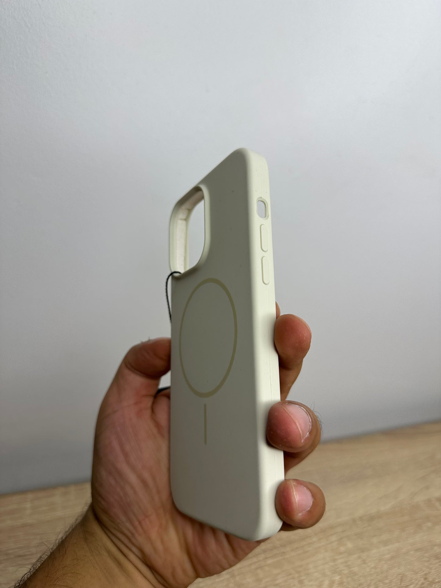 Silicone magsafe