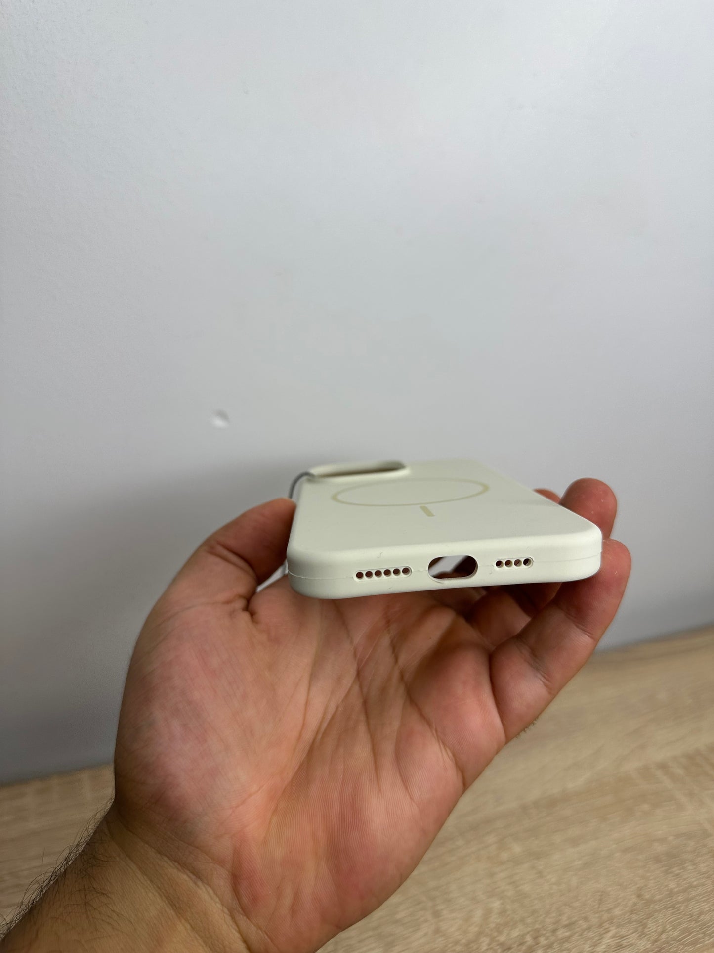 Silicone magsafe