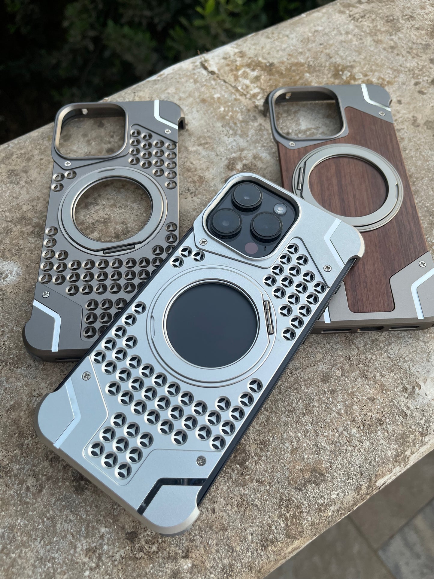 Antichoc aluminium magnétique à visserie