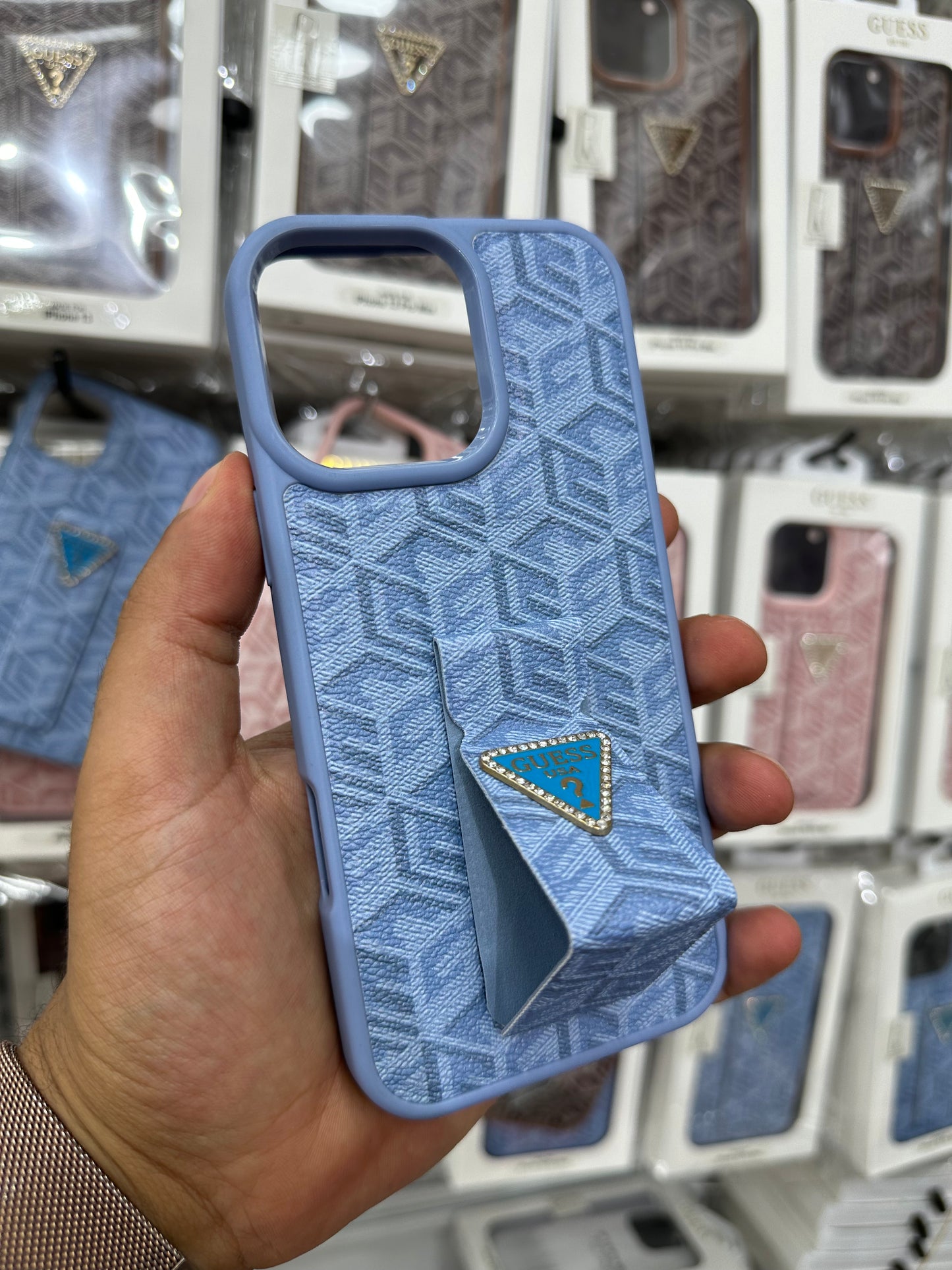 Guess support original