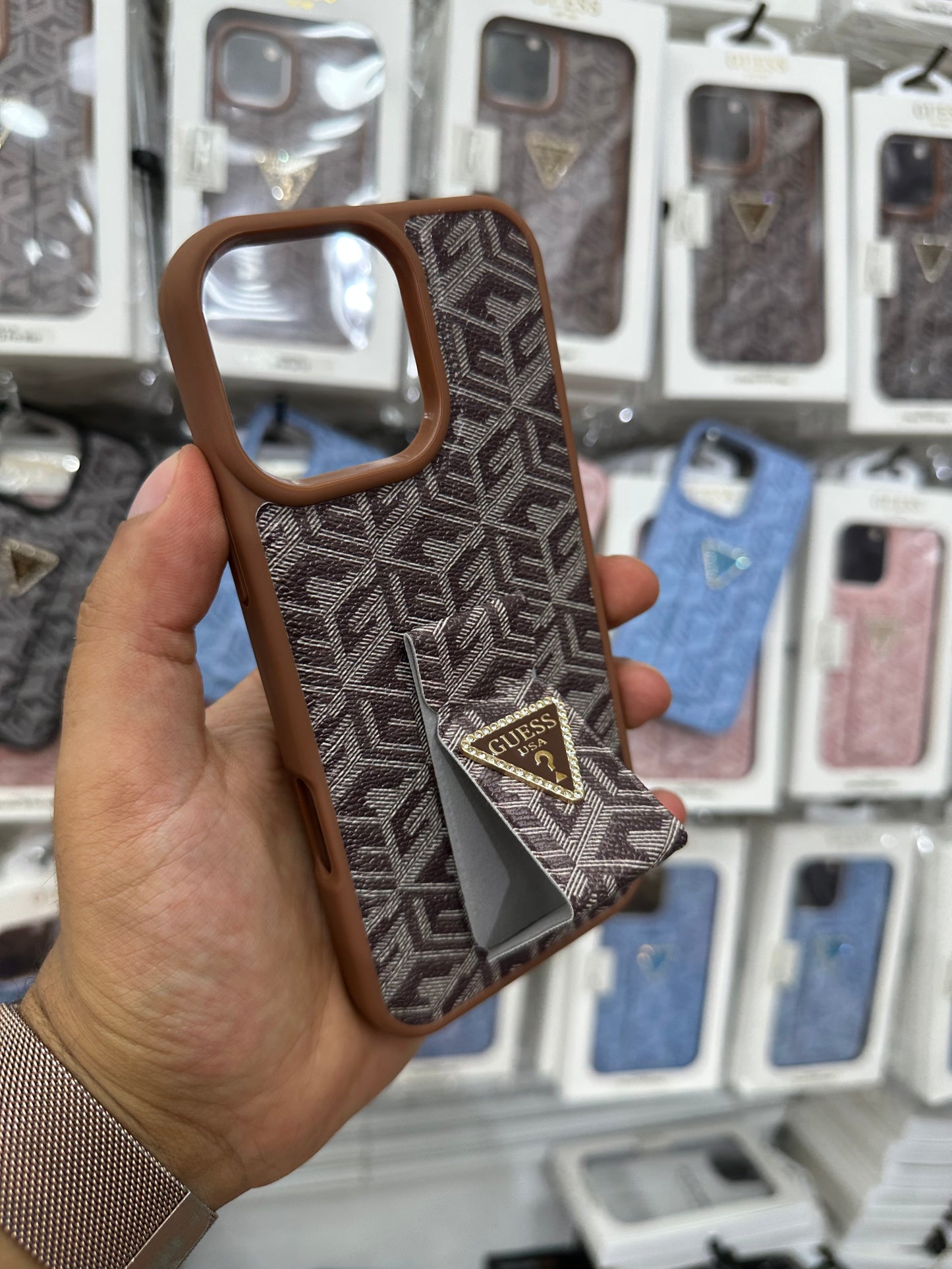 Guess support original