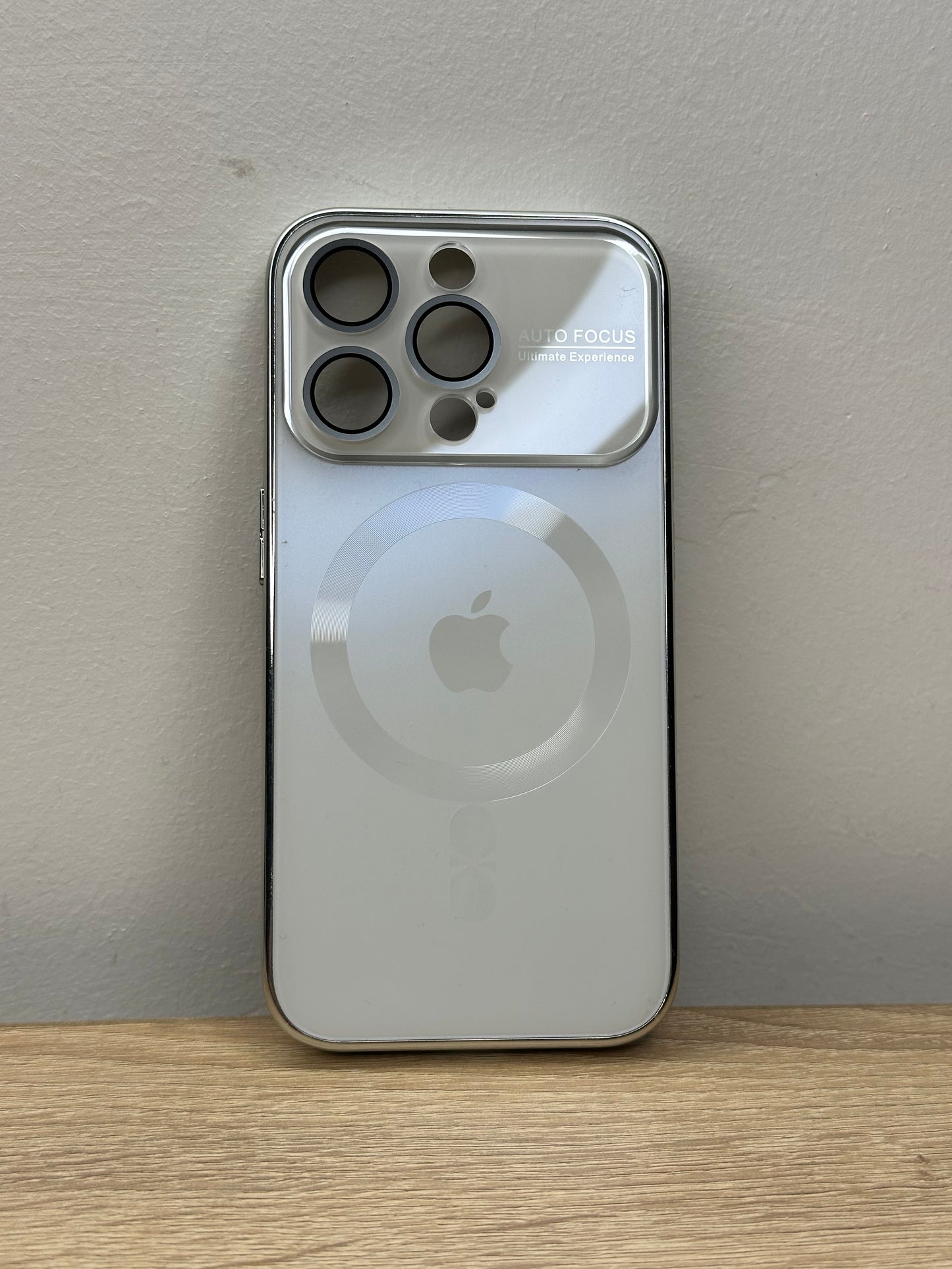 Antichoc auto focus MagSafe