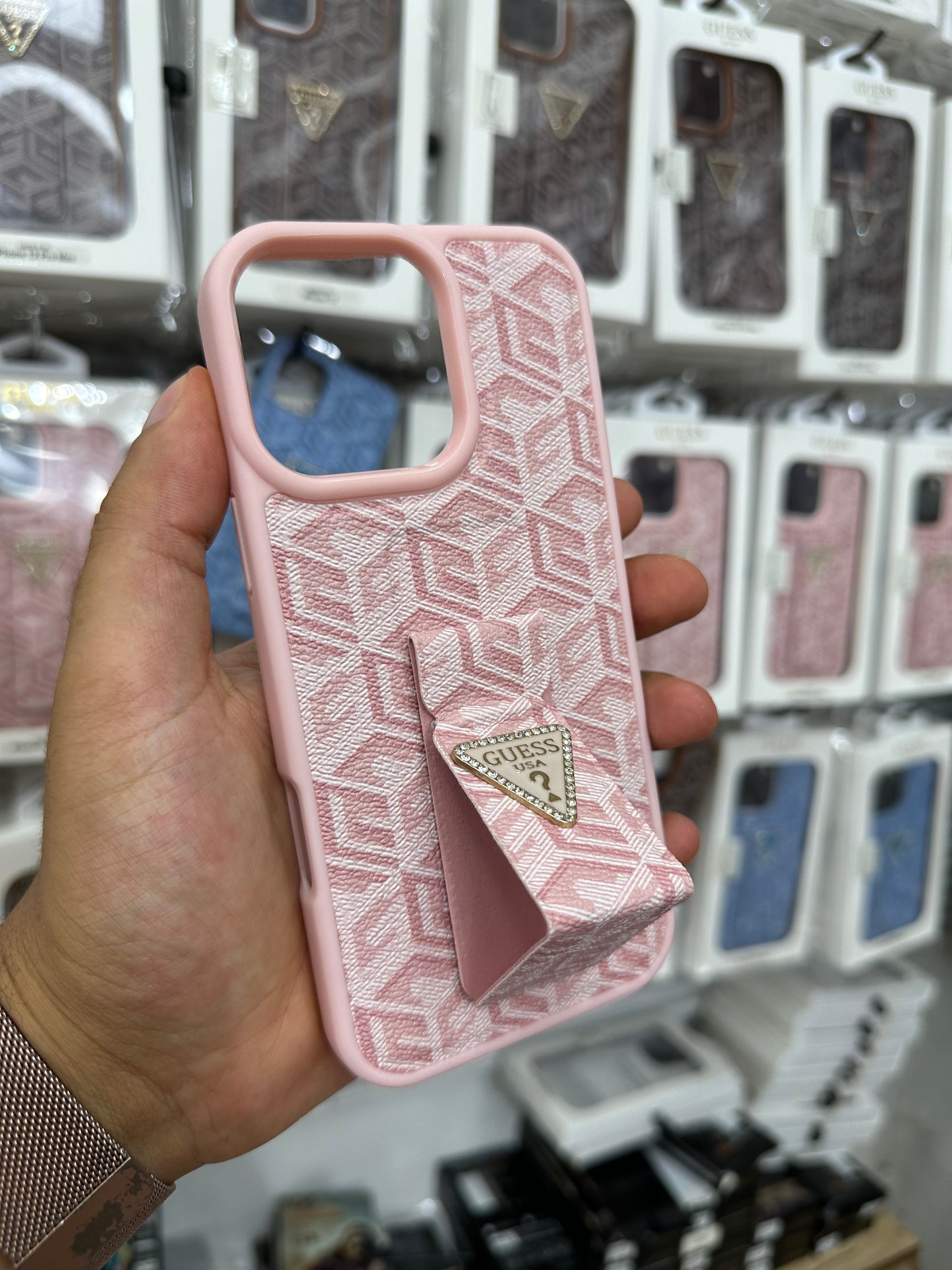 Guess support original