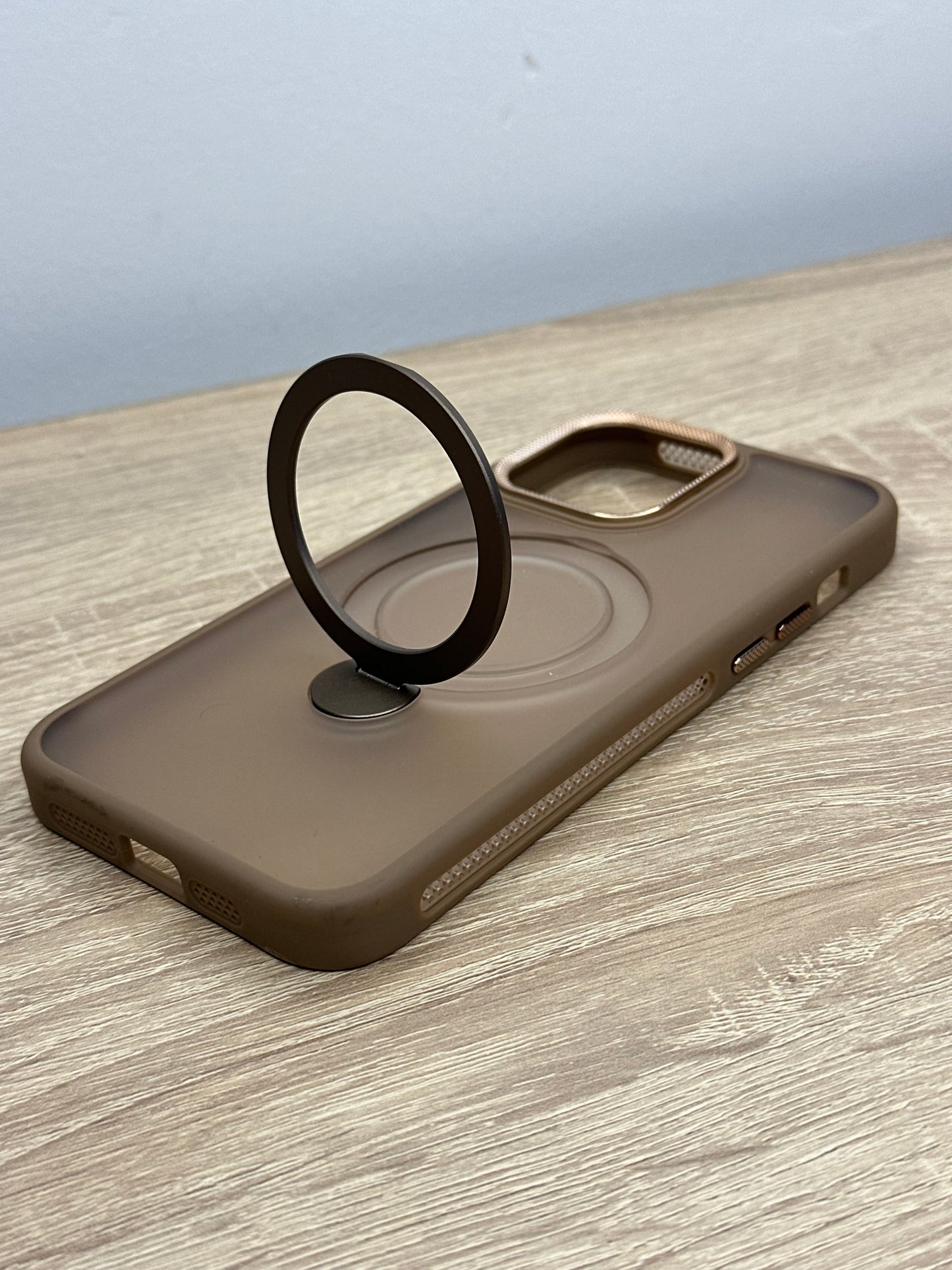 Antichoc Maxprotect support magsafe