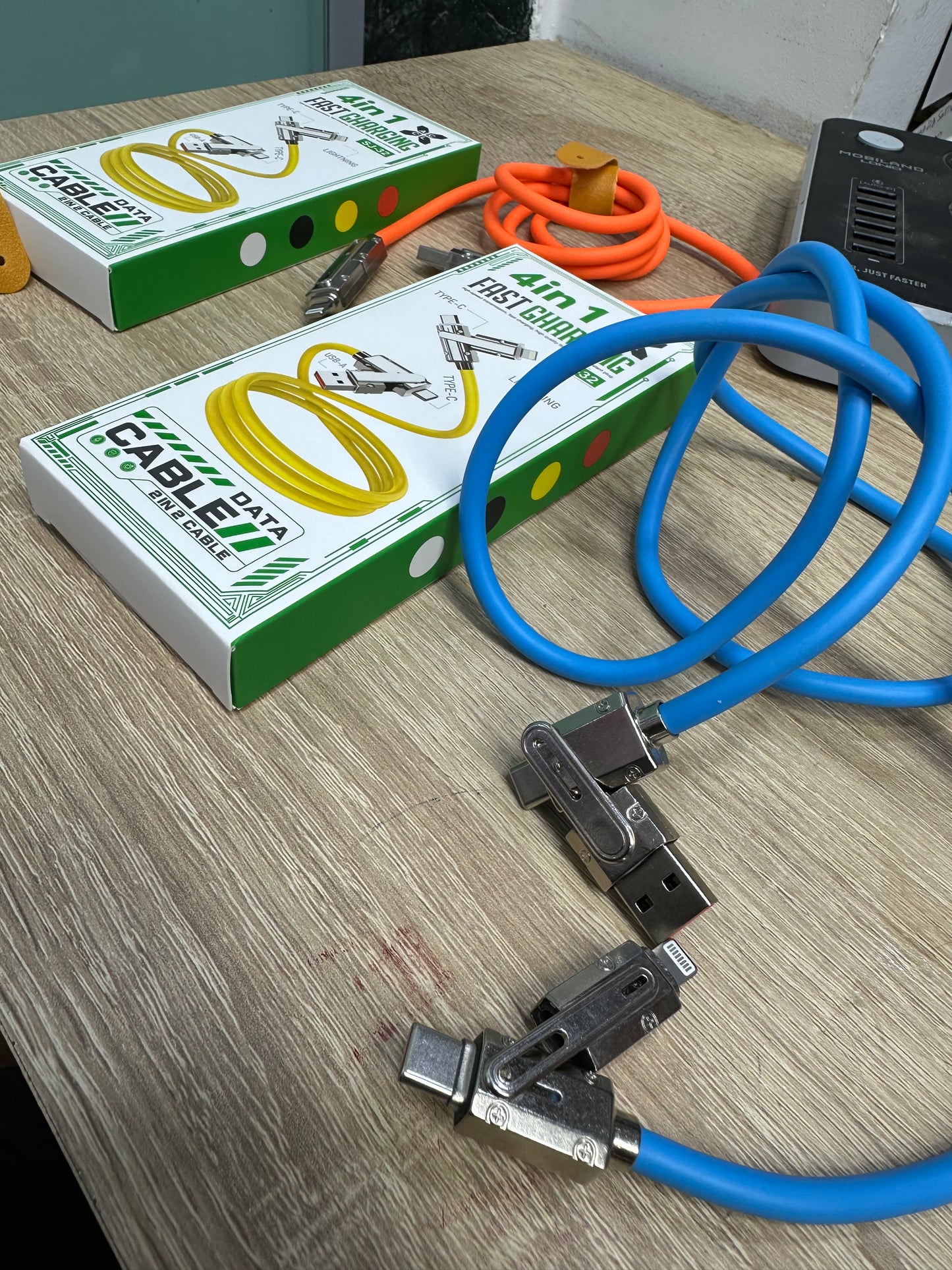 Câble 4 en 1 silicone fast charge