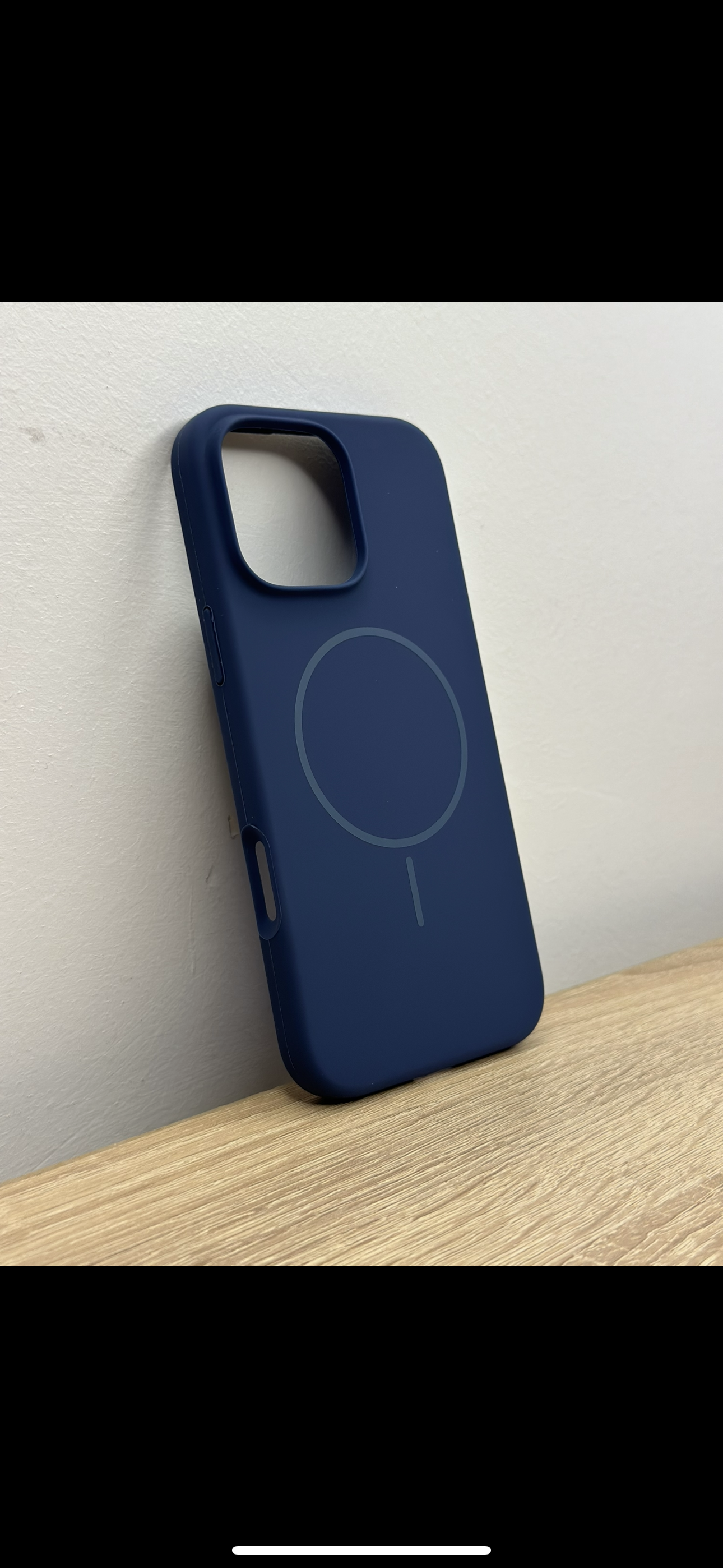 Silicone MagSafe