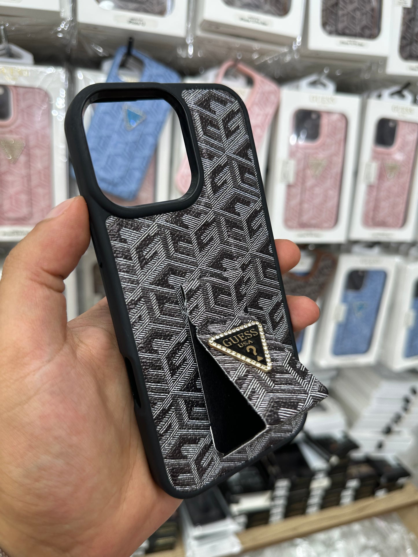 Guess support original