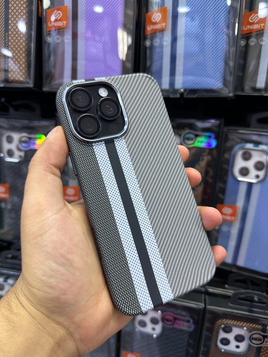 CASE CARBON
